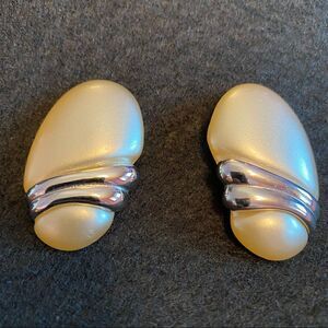 New retro 80s big earrings